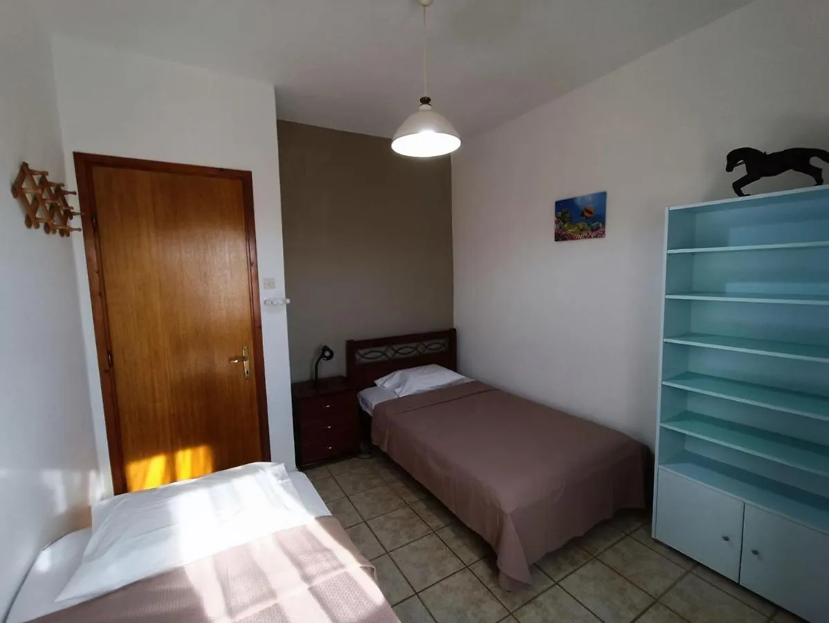 Zafiroudis Apartments ニキティ
