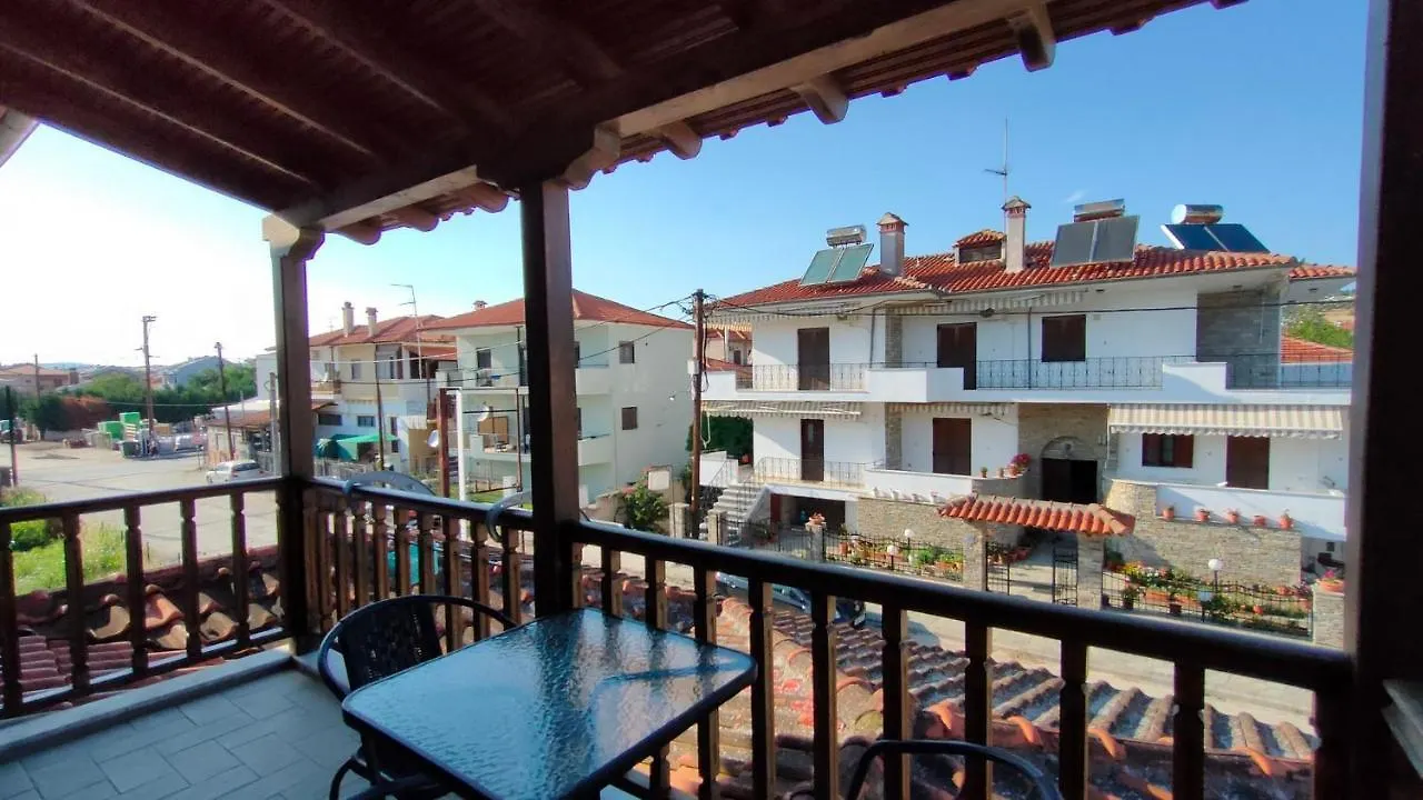 Zafiroudis Apartments ニキティ 0*,